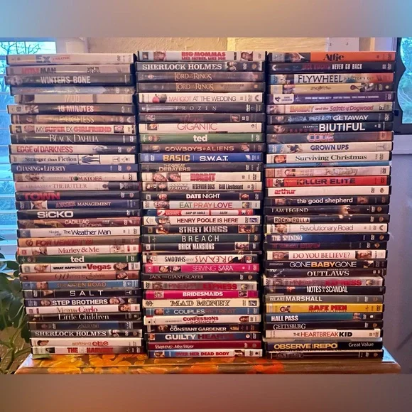 3/$15 u pick dvds📀or 1/$9~ Elizabeth: The Golden Age - Picture 2 of 5